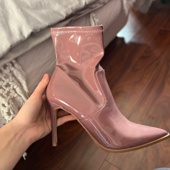 Heeled pink boots - Picture 3 of 5